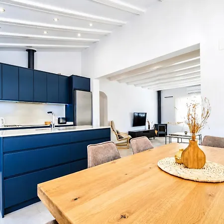 Irenal Villa *